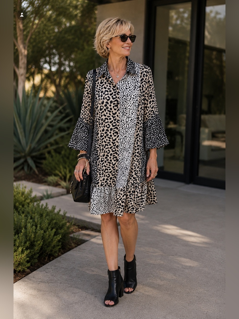NWT! Grace & Emma G&E, Animal Print Bell Sleeve Ruffle Hem Shirt Dress Medium